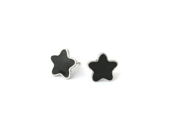 Tiny star earrings, in black color