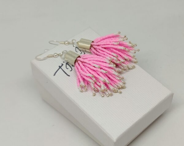 Bubblegum pink beadtassel earrings
