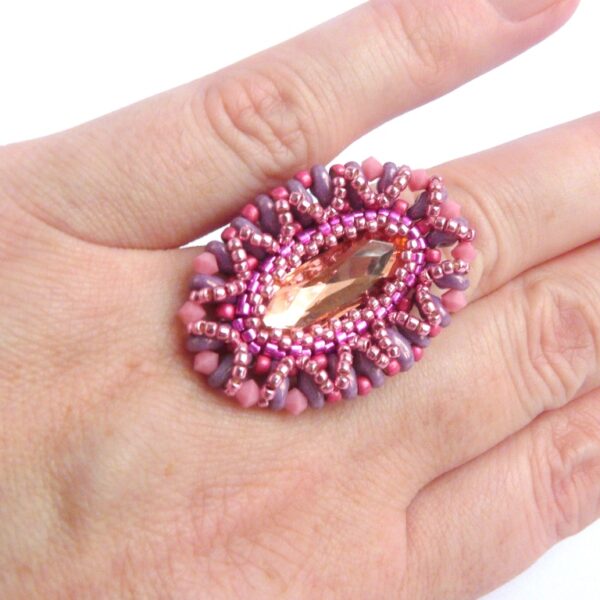 Ring Liora in rose and pink colors