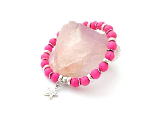 Gemstone bracelet with pink dyed turquoise beads