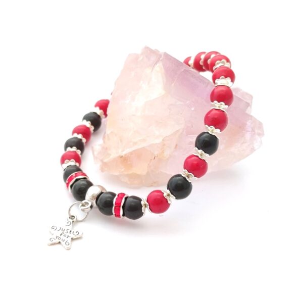 Gemstone bracelet with black and red dyed turquoise beads
