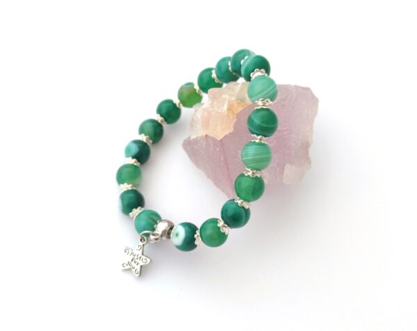 Gemstone bracelet with green agate beads