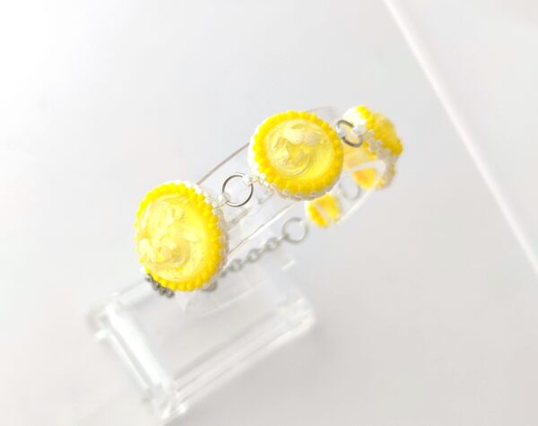 Bubbles beaded bracelet in yellow color