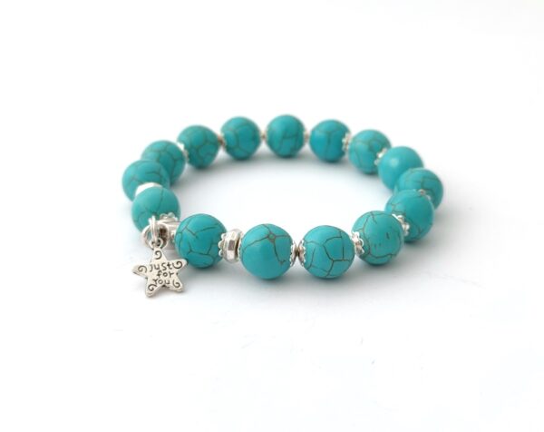 Gemstone bracelet with blue turquoise beads