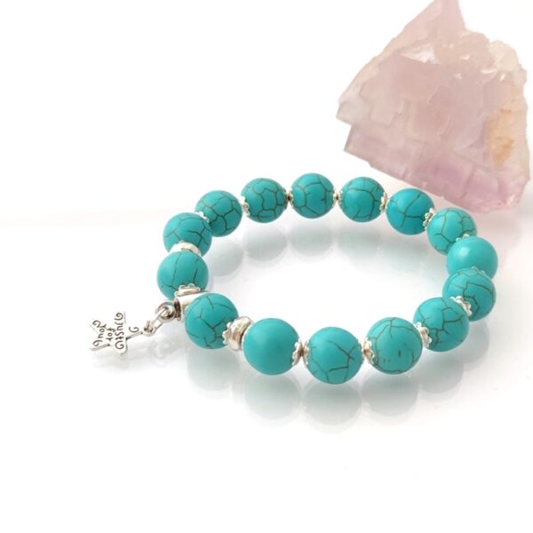 Gemstone bracelet with blue turquoise beads