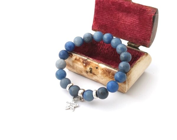 Gemstone bracelet with aventurine beads