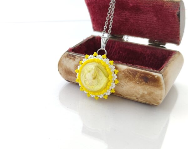 Lemon bubble, beaded pendant
