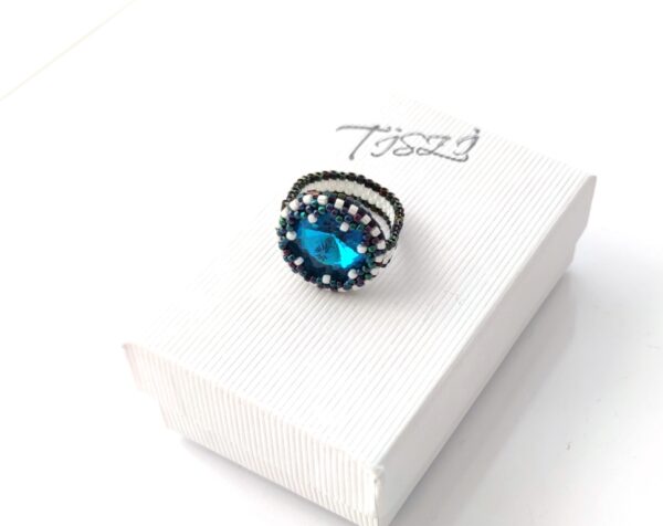 Star bauble ring in turquoise and white colors