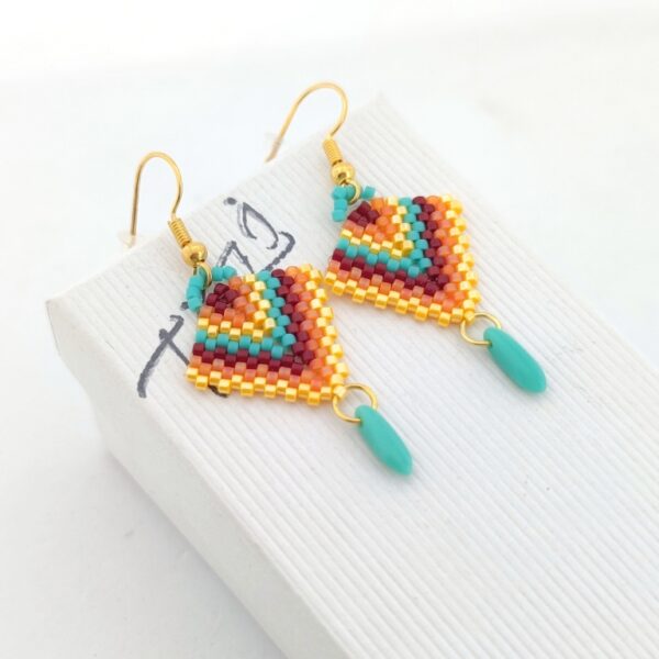 Arrow beaded earrings in mexican colors