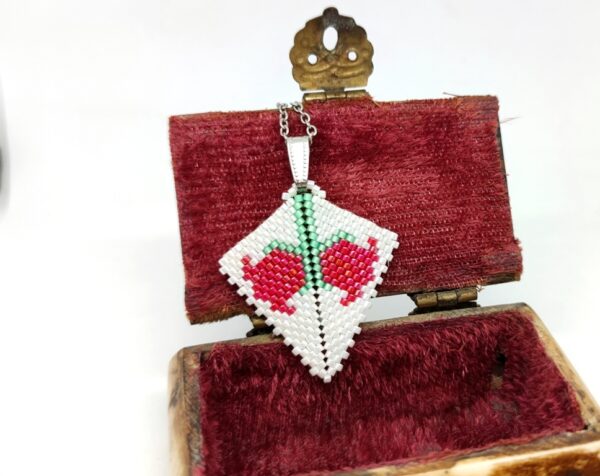 Arrow beaded pendant with red tulips