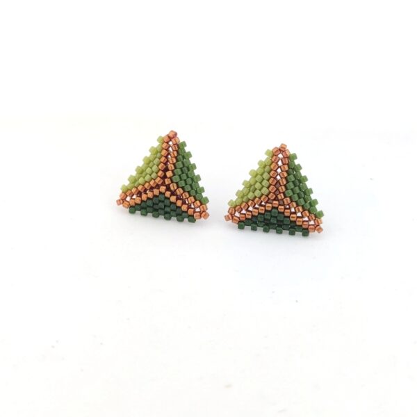 Triangle earrings in bronze and green colors