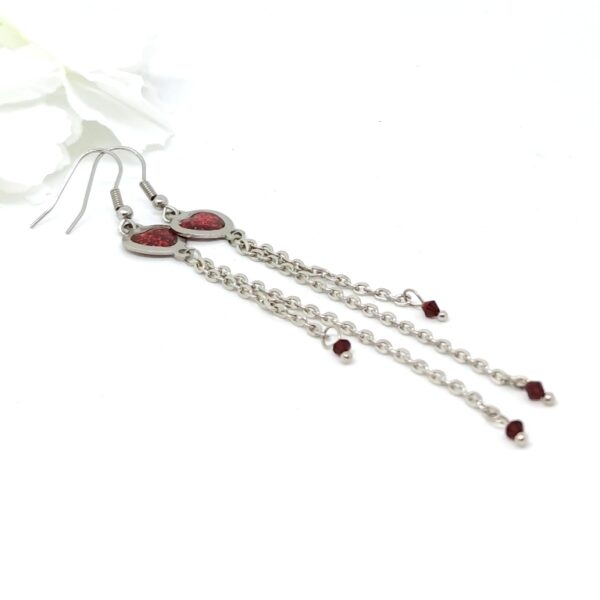 Heart earrings with long chain tassel, red glitter