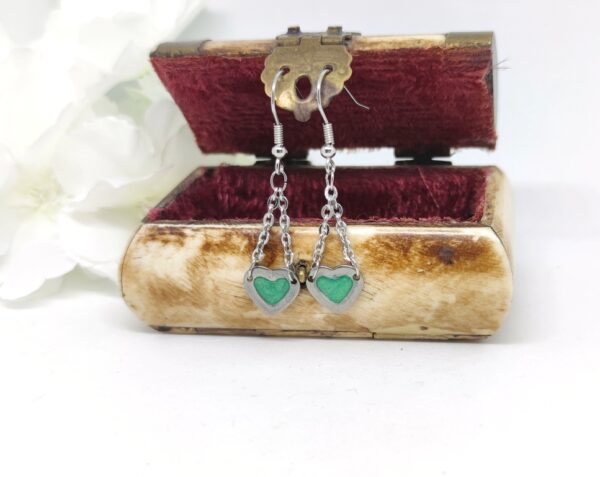 Heart earrings with chain, green resin