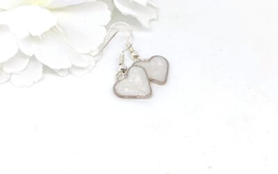 Heart earrings with pearl white resin