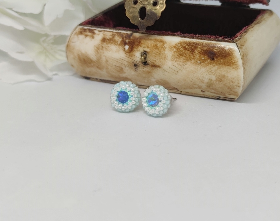 Sparkle Studs: Baby Blue & White
