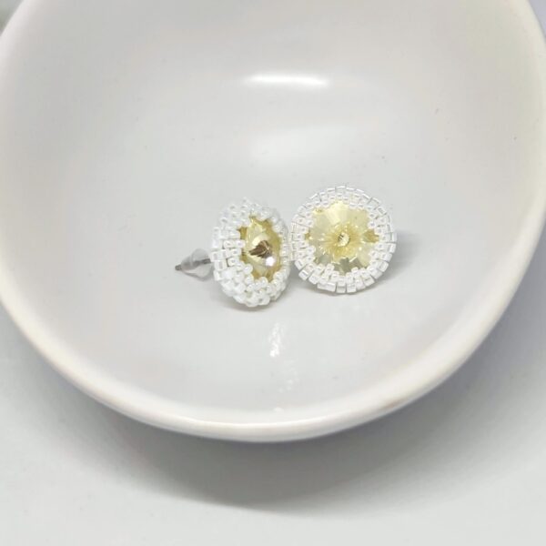 Big Sparkle Studs: Jonquil & White